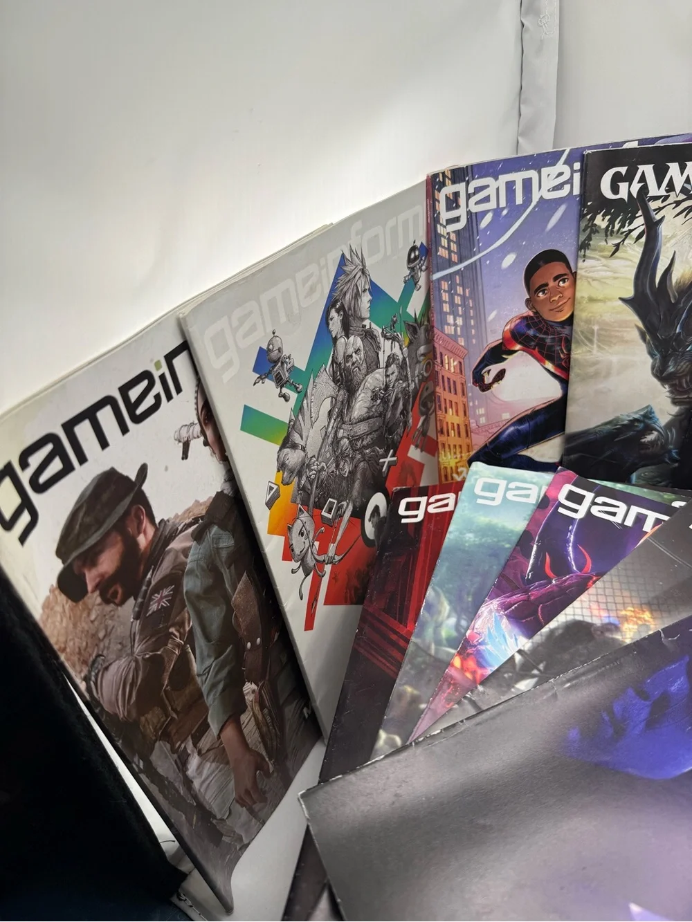 Game Informer Magazines Resident Evil 3 Hitman 3 Spider-Man Kena COD Lote Of 12